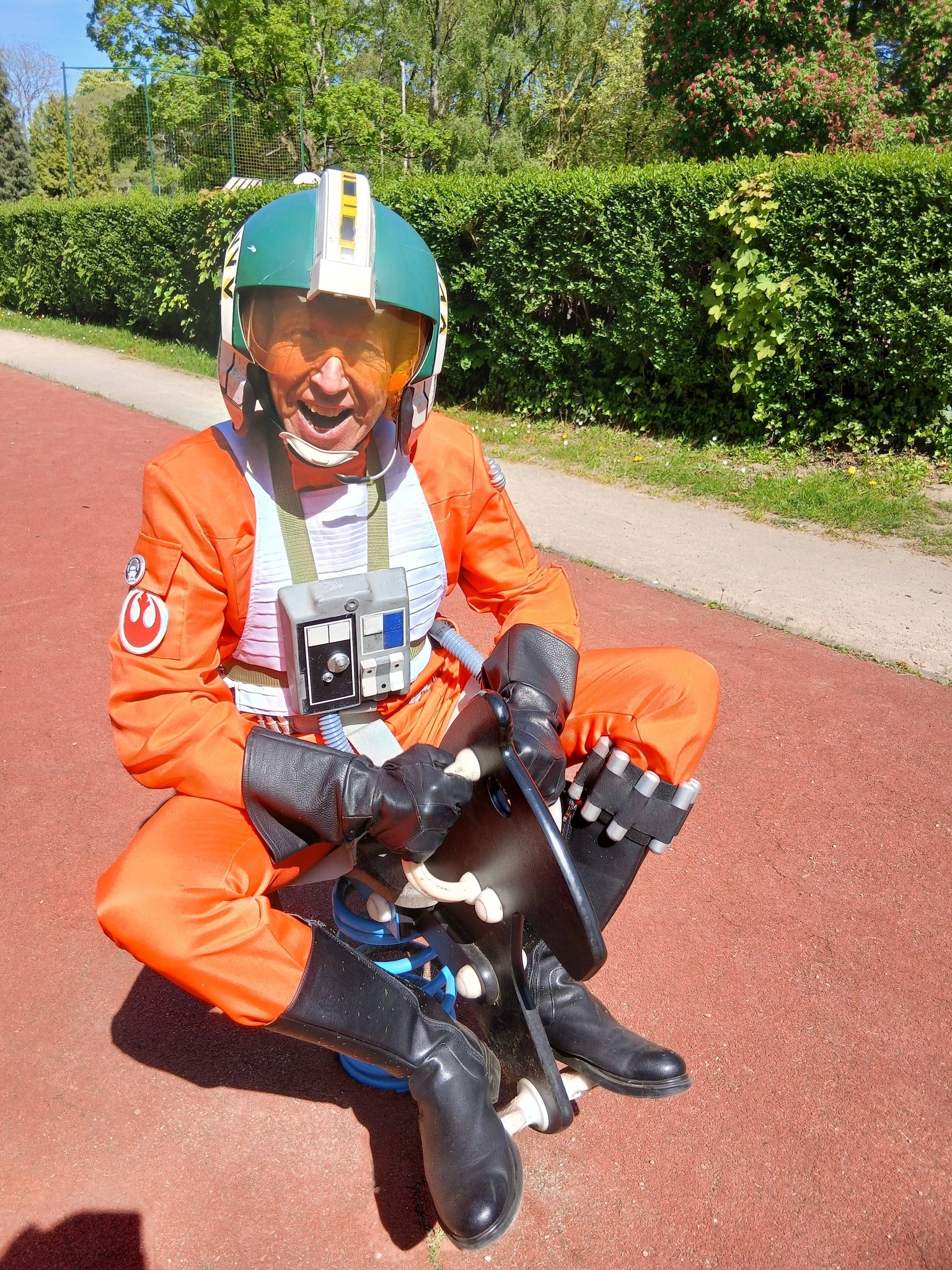 25
